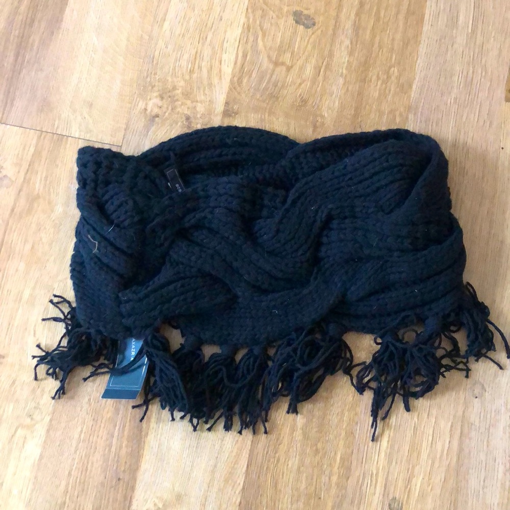 BCBG Chunky Knit Infinity Scarf